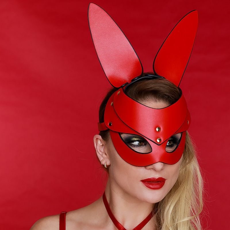 Bunny Mask Red-Black-Gold 2 Bunny Mask Red-Black-Gold - Afbeelding 2
